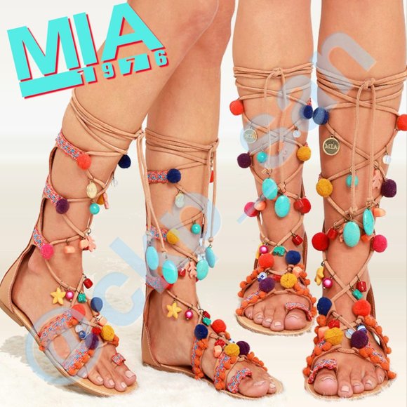 NWOT MIA Reanna Pom Pom Gladiator Sandals Sz 9 - Picture 3 of 15